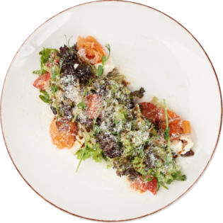 Salad with light-salted salmon and Philadelphia cheese