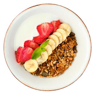 Granola with berries and yogurt