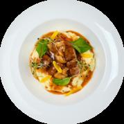 Burgundy beef with mashed potatoes